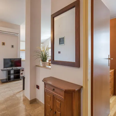 Daria-4 By Interhome Apartment Poreč