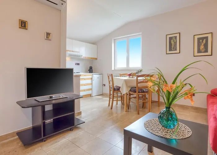 Lägenhet Daria-4 By Interhome Poreč